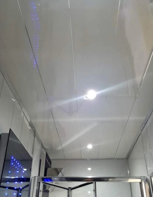 Neptune 200 Moderna White & Chrome Flat Panel - PVC Plastic Wall & Ceiling Cladding - 4m - 5 Pack 5 Neptune 200 Moderna White & Chrome Flat Panel - PVC Plastic Wall & Ceiling Cladding - 4m - 5 Pack - Image 5